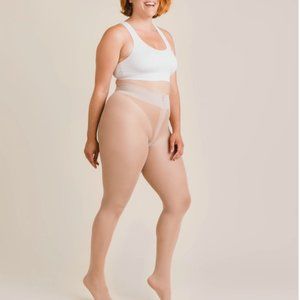 NWT Sheertex Light/Regular Nude Classic Sheers